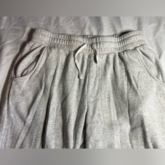 Teen boys size 16, Threads 4 thought, white jogger pants - Picture 3 of 7